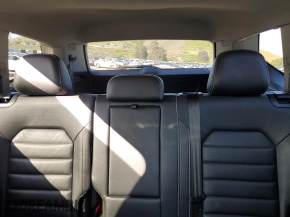 2022 Volkswagen Atlas SEL Premium R-Line with VIN 1V2FR2CA6NC505805, listed as a Copart auction lot 51704675 with 28,527 mi miles and Salvage title. Bid and sale history available at DreamBid. Image 10.