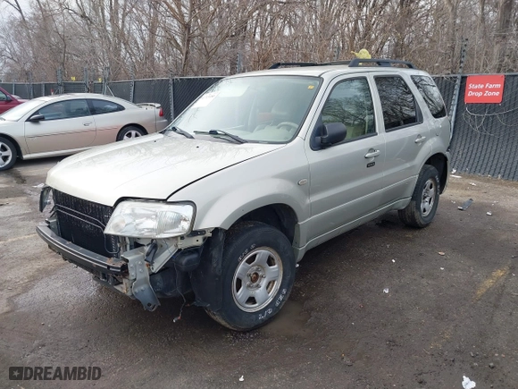 2005 Mercury Mariner Luxury with VIN 4M2YU57175DJ05986, listed as a IAAI auction lot 41713180 with 243,682 mi miles. Bid and sale history available at carsss.com. Image 2.