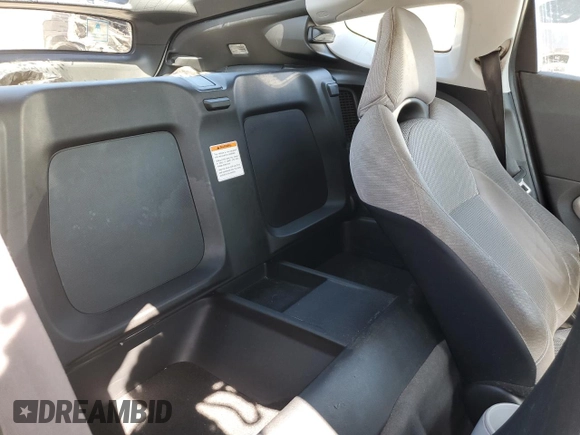 2011 Honda CR-Z EX z VIN JHMZF1D64BS002401, wystawiony jako Copart lot #53289675 z przebiegiem 159 027 mil mil oraz Szkoda całkowita • Salvage title. Historia ofert i sprzedaży dostępna na DreamBid. Obrazek 10.