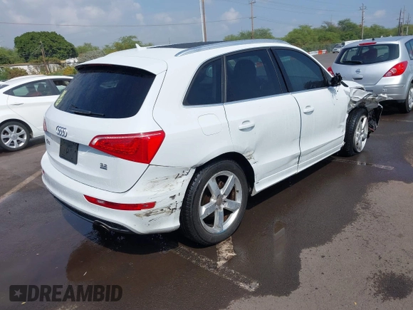 2012 Audi Q5 3.2L Premium Plus with VIN WA1DKAFP5CA033381, listed as a IAAI auction lot 41571823 with 84,251 mi miles. Bid and sale history available at carsss.com. Image 4.