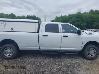 2024 Ram 2500 Tradesman with VIN 3C6UR5HJ8RG288173, listed as a IAAI auction lot 42290610 with 5,757 mi miles and . Bid and sale history available at DreamBid. Image 14.