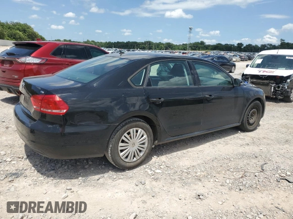 2014 Volkswagen Passat S with VIN 1VWAT7A31EC029703, listed as a Copart auction lot 61773525 with 131,787 mi miles and Clean title. Bid and sale history available at DreamBid. Image 3.