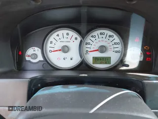2006 Ford Escape XLT z VIN 1FMCU93126KD09603, wystawiony jako IAAI lot #42401991 z przebiegiem 124 167 mil mil oraz . Historia ofert i sprzedaży dostępna na DreamBid. Obrazek 7.