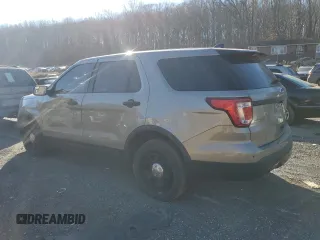 2016 Ford Utility Police Interceptor with VIN 1FM5K8AR8GGC61823, listed as a Copart auction lot 84832484 with 0 mi miles and Salvage Title. Bid and sale history available at carsss.com. Image 2.