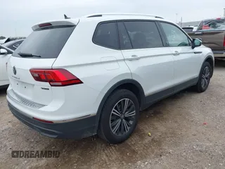 2024 Volkswagen Tiguan Wolfsburg Edition with VIN 3VV5B7AXXRM233917, listed as a IAAI auction lot 42780573 with 11,983 mi miles and . Bid and sale history available at DreamBid. Image 4.
