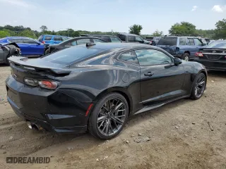 2022 Chevrolet Camaro ZL1 with VIN 1G1FK1R61N0108466, listed as a Copart auction lot 58904544 with 227 mi miles and Salvage Title. Bid and sale history available at carsss.com. Image 3.