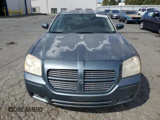 2005 Dodge Magnum RT z VIN 2D4GV58255H622666, wystawiony jako Copart lot #61098065 z przebiegiem 113 214 mil mil oraz Czysty tytuł • Clean title. Historia ofert i sprzedaży dostępna na DreamBid. Obrazek 5.