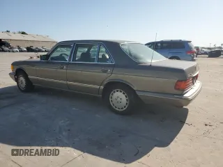 1986 Mercedes-Benz 420 Series 420SEL with VIN WDBCA35D4GA274036, listed as a Copart auction lot 52366565 with 119,277 mi miles and Clean Title. Bid and sale history available at carsss.com. Image 2.