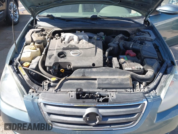 2002 Nissan Altima SE with VIN 1N4BL11D72C700998, listed as a IAAI auction lot 41369017 with 117,148 mi miles. Bid and sale history available at carsss.com. Image 10.