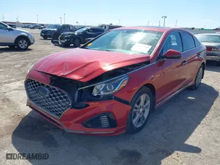 2019 Hyundai Sonata Sport with VIN 5NPE34AF4KH769601, listed as a IAAI auction lot 41674549 with 98,288 mi miles. Bid and sale history available at carsss.com. Image 17.