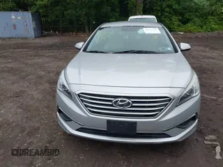 2016 Hyundai Sonata SE с VIN 5NPE24AF7GH377089, выставлен на аукционе IAAI как лот 42467798 с пробегом 149 652 миль миль и . История ставок и продаж доступна на DreamBid. Изображение 12.
