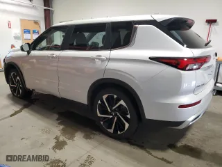 2024 Mitsubishi Outlander SE with VIN JA4J4VA8XRZ079903, listed as a Copart auction lot 44705315 with 11,011 mi miles and Salvage Title. Bid and sale history available at carsss.com. Image 2.