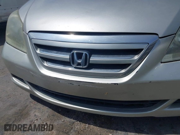 2006 Honda Odyssey LX with VIN 5FNRL38216B123807, listed as a IAAI auction lot 42093313 with 182,783 mi miles. Bid and sale history available at carsss.com. Image 13.