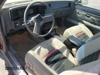 1986 Chevrolet El Camino z VIN 3GCCW80Z7GS913852, wystawiony jako Copart lot #63443454 z przebiegiem 40 235 mil mil oraz Szkody całkowita. Historia ofert i sprzedaży dostępna na DreamBid. Obrazek 8.