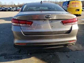 2018 Kia Optima LX z VIN 5XXGT4L38JG212129, wystawiony jako Copart lot #44492865 z przebiegiem 148 415 mil mil oraz Szkoda całkowita • Salvage title. Historia ofert i sprzedaży dostępna na DreamBid. Obrazek 6.