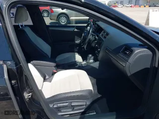 2016 Volkswagen Jetta Sedan 1.8T Sport with VIN 3VWD17AJ2GM403223, listed as a IAAI auction lot 41841464 with 81,541 mi miles. Bid and sale history available at carsss.com. Image 5.