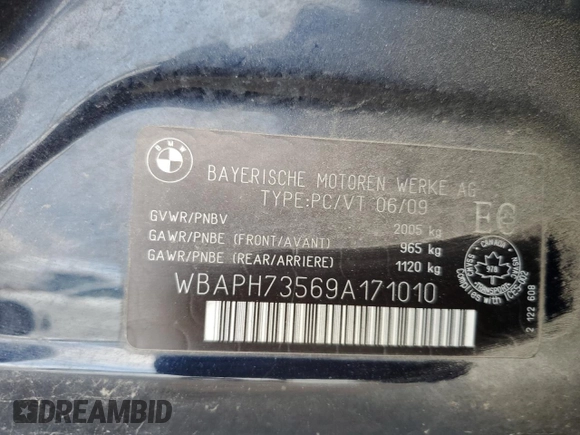 2009 BMW 3 Series 328i with VIN WBAPH73569A171010, listed as a Copart auction lot 61923715 with 209,062 mi miles and Salvage title. Bid and sale history available at DreamBid. Image 12.