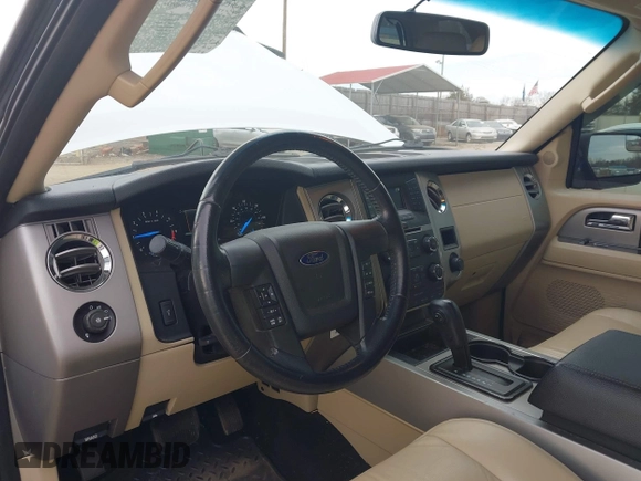 2016 Ford Expedition EL XLT with VIN 1FMJK1HT8GEF49487, listed as a IAAI auction lot 41464009 with 146,582 mi miles. Bid and sale history available at carsss.com. Image 18.