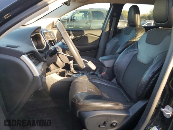 2018 Jeep Cherokee Latitude Plus with VIN 1C4PJLLX3JD580442, listed as a Copart auction lot 77999834 with 77,190 mi miles and Salvage Title. Bid and sale history available at carsss.com. Image 7.