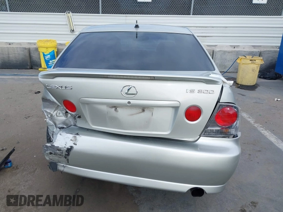 2004 Lexus IS with VIN JTHBD192640084319, listed as a IAAI auction lot 41943372 with 162,080 mi miles and . Bid and sale history available at carsss.com. Image 16.