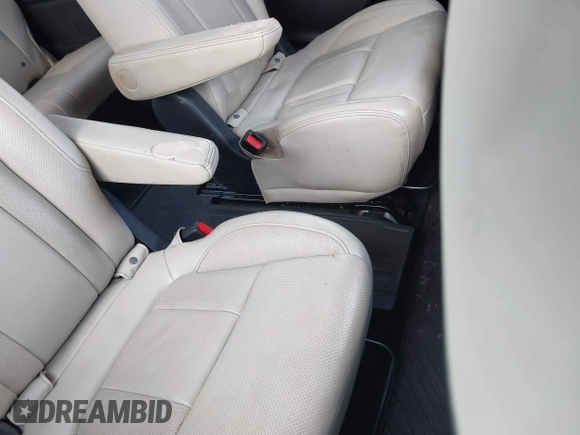 2019 Subaru Ascent Limited z VIN 4S4WMAMD3K3423802, wystawiony jako IAAI lot #42828648 z przebiegiem 177 100 mil mil oraz . Historia ofert i sprzedaży dostępna na DreamBid. Obrazek 8.