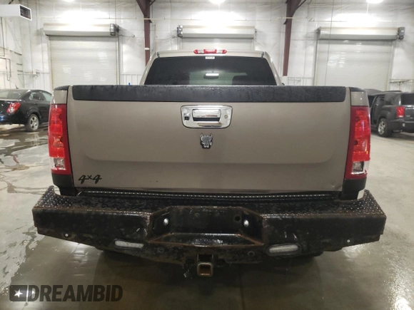 2012 GMC Sierra 2500HD SLT с VIN 1GT121EGXCF156087, выставлен на аукционе Copart как лот 56414505 с пробегом 140 909 миль миль и Списание • Salvage title. История ставок и продаж доступна на DreamBid. Изображение 6.