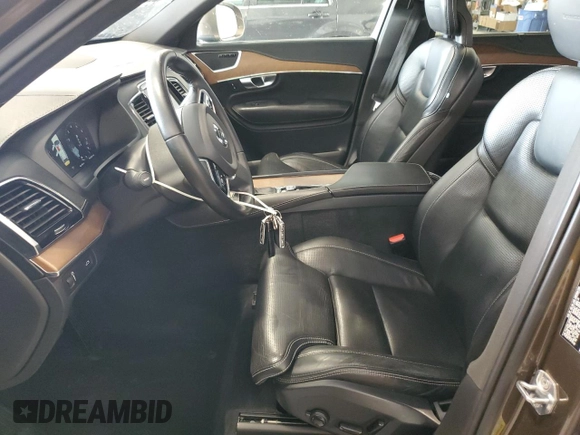 2017 Volvo XC90 Inscription с VIN YV4A22PL4H1182797, выставлен на аукционе Copart как лот 52016625 с пробегом 139 880 миль миль и Списание • Salvage title. История ставок и продаж доступна на DreamBid. Изображение 7.