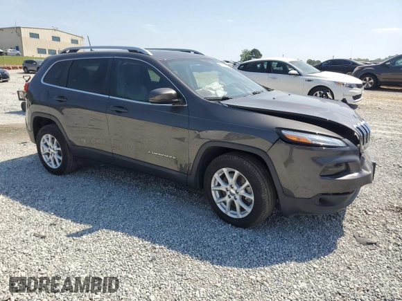 2018 Jeep Cherokee Latitude Plus with VIN 1C4PJLLX2JD524525, listed as a Copart auction lot 53624675 with 70,678 mi miles and Clean Title. Bid and sale history available at carsss.com. Image 4.