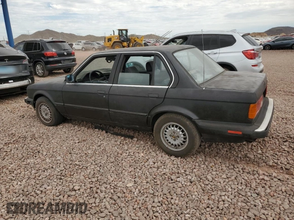 1988 BMW 3 Series 325e z VIN WBAAE6408J8822984, wystawiony jako Copart lot #69423594 z przebiegiem 214 146 mil mil oraz Czysty tytuł • Clean title. Historia ofert i sprzedaży dostępna na DreamBid. Obrazek 2.