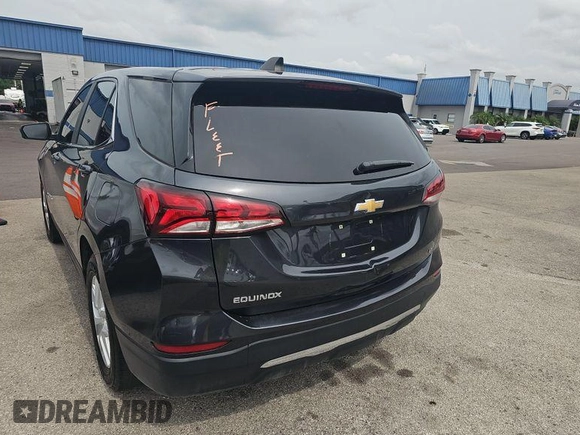 2022 Chevrolet Equinox LT z VIN 2GNAXKEV6N6147980, wystawiony jako IAAI lot #42511210 z przebiegiem 80 850 mil mil oraz . Historia ofert i sprzedaży dostępna na DreamBid. Obrazek 16.