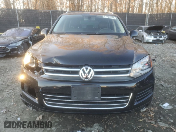 2013 Volkswagen Touareg Lux with VIN WVGEF9BP1DD001025, listed as a Copart auction lot 83784314 with 205,871 mi miles and Salvage Title. Bid and sale history available at DreamBid. Image 5.