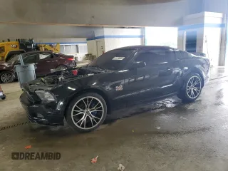2013 Ford Mustang GT with VIN 1ZVBP8CF7D5228019, listed as a Copart auction lot 60887575 with 103,567 mi miles and Clean title. Bid and sale history available at DreamBid. Image 1.