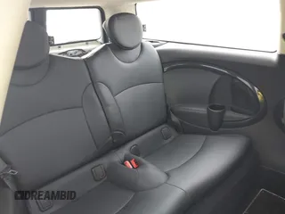 2012 MINI Clubman S z VIN WMWZG3C56CTY38335, wystawiony jako IAAI lot #41904328 z przebiegiem 46 003 mil mil oraz . Historia ofert i sprzedaży dostępna na DreamBid. Obrazek 8.