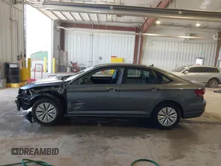 2019 Volkswagen Jetta S with VIN 3VWC57BU3KM070838, listed as a IAAI auction lot 42010372 with 89,999 mi miles and . Bid and sale history available at DreamBid. Image 15.