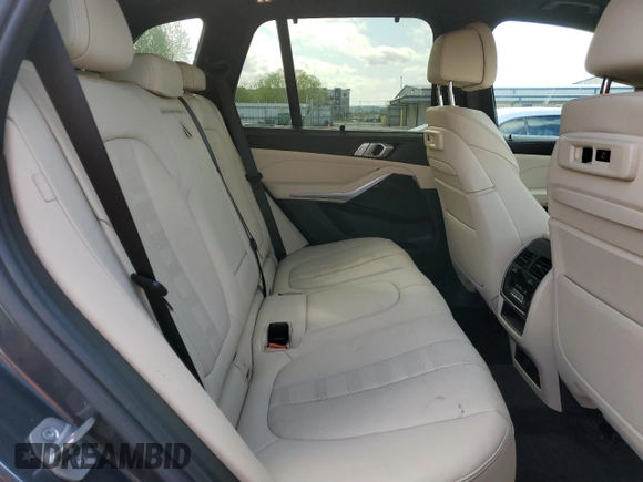 2021 BMW X5 xDrive45e with VIN 5UXTA6C03M9H41531, listed as a Copart auction lot 54133805 with 17,484 mi miles and Salvage Title. Bid and sale history available at DreamBid. Image 11.
