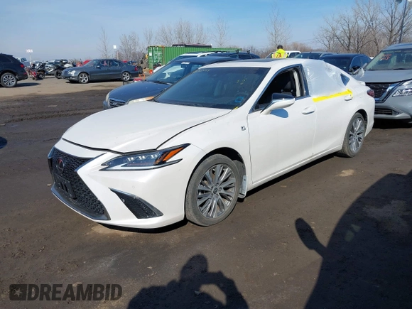 2020 Lexus ES with VIN 58ADZ1B14LU060691, listed as a IAAI auction lot 41633019 with 28,176 mi miles. Bid and sale history available at carsss.com. Image 17.