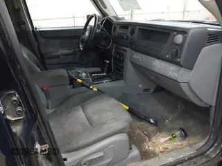 2007 Jeep Commander Sport with VIN 1J8HG48K07C569931, listed as a IAAI auction lot 42174141 with Not Provided miles and . Bid and sale history available at carsss.com. Image 5.