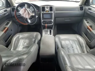 2005 Chrysler 300 with VIN 2C3AA63H95H591782, listed as a Copart auction lot 68888294 with 192,568 mi miles and Salvage Title. Bid and sale history available at carsss.com. Image 8.