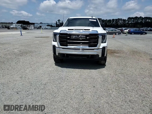 2024 GMC Sierra 2500HD Pro with VIN 1GT49LEY0RF362900, listed as a Copart auction lot 60833535 with Not provided miles and Salvage title. Bid and sale history available at DreamBid. Image 13.
