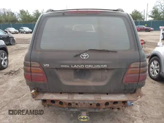 2000 Toyota Land Cruiser with VIN JT3HT05J9Y0091796, listed as a IAAI auction lot 41499612 with 0 mi miles. Bid and sale history available at carsss.com. Image 16.
