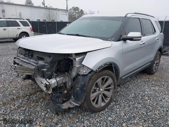 2018 Ford Explorer Limited with VIN 1FM5K7F8XJGA89666, listed as a IAAI auction lot 41334145 with 131,437 mi miles. Bid and sale history available at carsss.com. Image 18.
