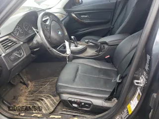 2013 BMW 3 Series 320i xDrive с VIN WBA3C3C59DF982009, выставлен на аукционе Copart как лот 51833065 с пробегом 191 573 миль миль и Чистый • Clean title. История ставок и продаж доступна на DreamBid. Изображение 7.