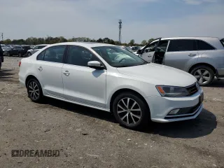 2015 Volkswagen Jetta Sedan 2.0L TDI SEL with VIN 3VWLA7AJ7FM340470, listed as a Copart auction lot 53077285 with 202,097 mi miles and Clean Title. Bid and sale history available at carsss.com. Image 4.