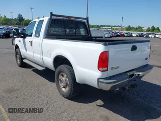2005 Ford F-250 XL with VIN 1FTSX21505EC51010, listed as a IAAI auction lot 42168068 with 331,979 mi miles and . Bid and sale history available at DreamBid. Image 3.