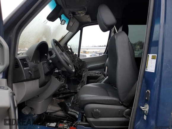 2018 Mercedes-Benz Sprinter with VIN WDZFE7CD6JP610738, listed as a Copart auction lot 83352124 with Not Provided miles and Salvage Title. Bid and sale history available at DreamBid. Image 7.