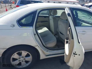 2008 Chevrolet Impala LT with VIN 2G1WT58K681198208, listed as a IAAI auction lot 42043517 with 162,830 mi miles. Bid and sale history available at carsss.com. Image 8.