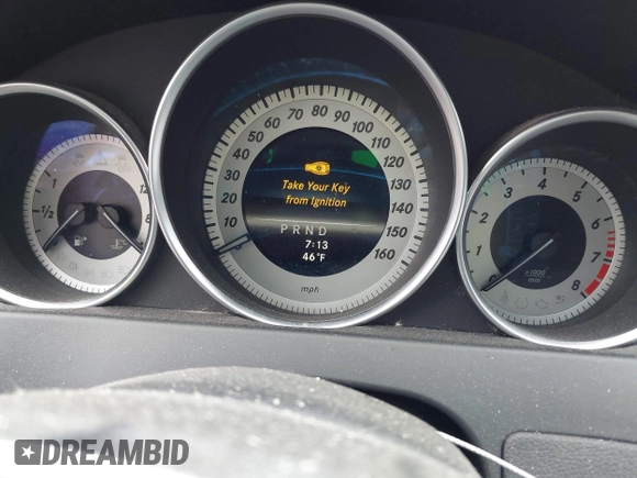 2013 Mercedes-Benz C 300 Sport z VIN WDDGF8AB0DR277122, wystawiony jako IAAI lot #42018059 z przebiegiem 274 860 mil mil oraz . Historia ofert i sprzedaży dostępna na DreamBid. Obrazek 7.
