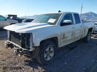 2019 Chevrolet Silverado 1500 LD LT with VIN 2GCVKPEC2K1121793, listed as a IAAI auction lot 41709595 with 181,531 mi miles. Bid and sale history available at carsss.com. Image 18.