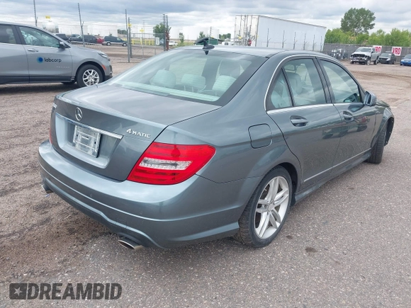 2012 Mercedes-Benz C 300 Sport с VIN WDDGF8BB6CA697821, выставлен на аукционе IAAI как лот 42347842 с пробегом 106 745 миль миль и . История ставок и продаж доступна на DreamBid. Изображение 4.