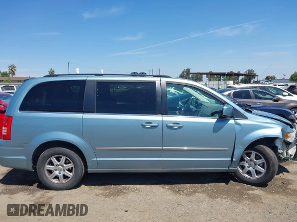 2010 Chrysler Town & Country Touring with VIN 2A4RR5D15AR278293, listed as a IAAI auction lot 41992405 with 125,529 mi miles. Bid and sale history available at carsss.com. Image 14.